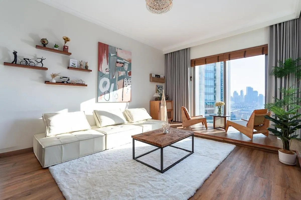 Classy 2Br Burj View Spacious Apt Dubai Apartment