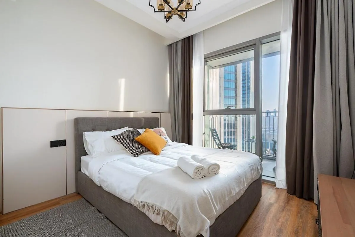 Classy 2Br Burj View Spacious Apt Dubai